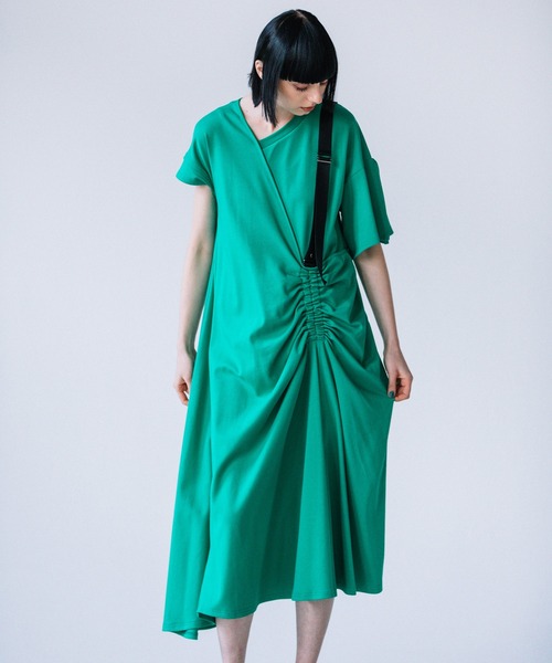 AULA AILA(アウラアイラ)の「ワンショルダードローストリングドレス(ドレス・レディース・ブラック/グリーン/マルチ・0)」の9枚目の写真