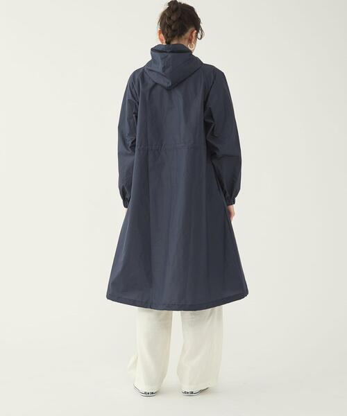 green label relaxing（グリーンレーベルリラクシング）の「モッズレインコート（レインコート/ポンチョ・レディース・ベージュ/ネイビー・FREE）」の5枚目の写真