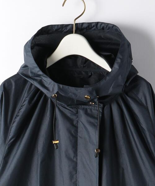 green label relaxing（グリーンレーベルリラクシング）の「モッズレインコート（レインコート/ポンチョ・レディース・ベージュ/ネイビー・FREE）」の14枚目の写真
