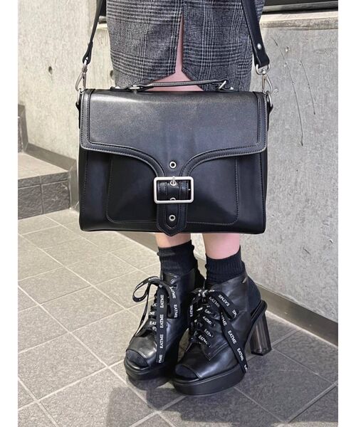EATME（イートミー）の「ベルトフラップショルダーBAG（ショルダーバッグ・レディース・ブラック/ベージュ・FREE）」の11枚目の写真