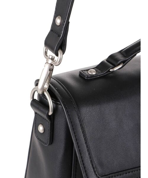 EATME（イートミー）の「ベルトフラップショルダーBAG（ショルダーバッグ・レディース・ブラック/ベージュ・FREE）」の12枚目の写真