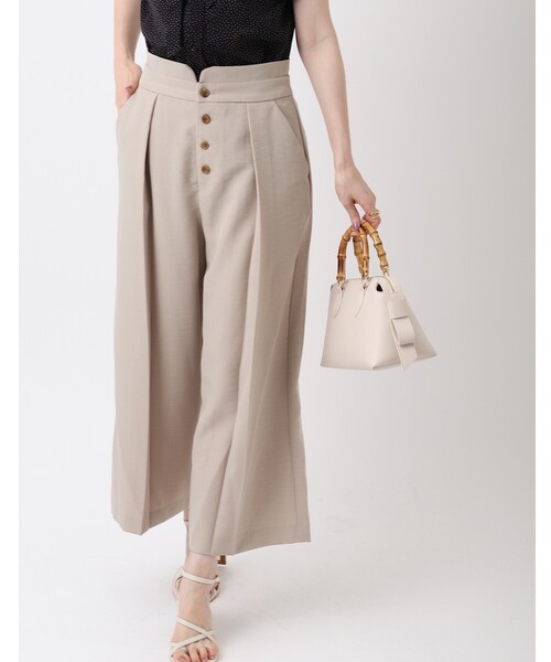 couture brooch(クチュールブローチ)の「◆【さらり、軽やかワイドパンツ】洗える/リネンライ センタープレスワイドパンツ(その他パンツ・レディース・ライトベージュ/キャメル/ネイビー・38/36/40/42)」の2枚目の写真