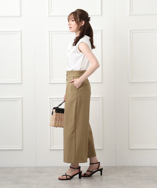 couture brooch(クチュールブローチ)の「◆【さらり、軽やかワイドパンツ】洗える/リネンライ センタープレスワイドパンツ(その他パンツ・レディース・ライトベージュ/キャメル/ネイビー・38/36/40/42)」の8枚目の写真