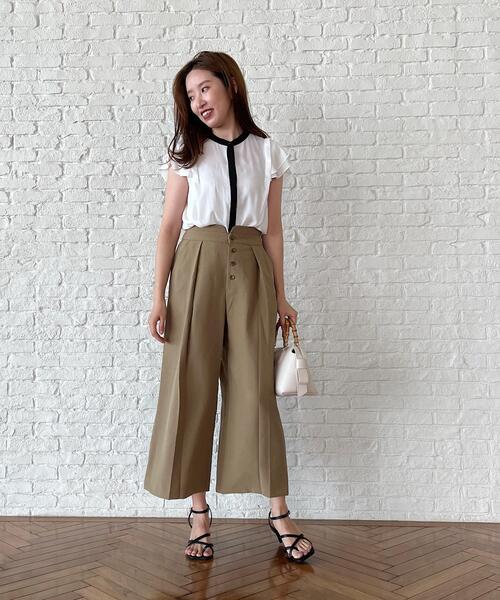 couture brooch(クチュールブローチ)の「◆【さらり、軽やかワイドパンツ】洗える/リネンライ センタープレスワイドパンツ(その他パンツ・レディース・ライトベージュ/キャメル/ネイビー・38/36/40/42)」の10枚目の写真