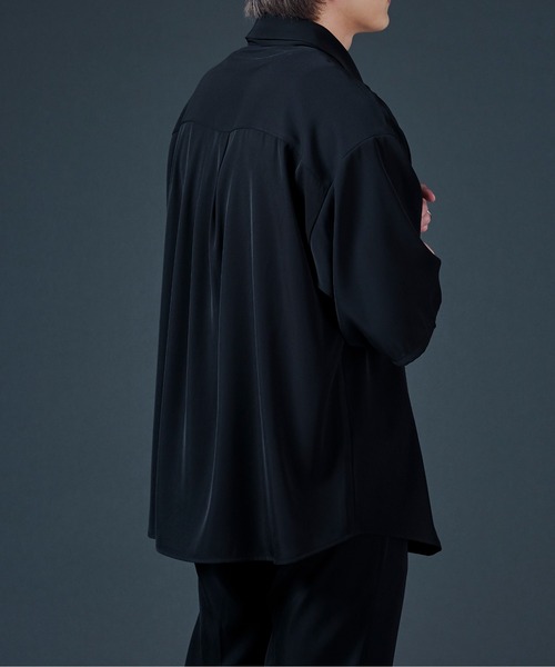 Ellno Loset(エルノロゼット)の「ポリトロボウタイシャツ/セットアップ対応(シャツ/ブラウス・メンズ・オフホワイト/ブラック/ライトグリーン・MEDIUM/LARGE)」の5枚目の写真