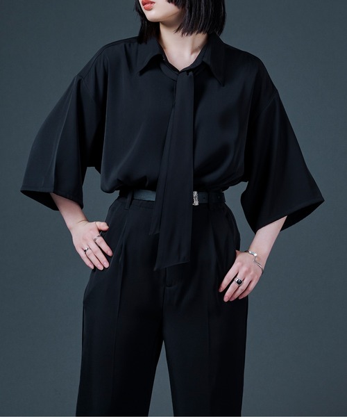 Ellno Loset(エルノロゼット)の「ポリトロボウタイシャツ/セットアップ対応(シャツ/ブラウス・メンズ・オフホワイト/ブラック/ライトグリーン・MEDIUM/LARGE)」の6枚目の写真