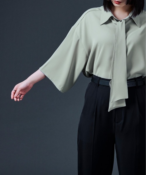 Ellno Loset(エルノロゼット)の「ポリトロボウタイシャツ/セットアップ対応(シャツ/ブラウス・メンズ・オフホワイト/ブラック/ライトグリーン・MEDIUM/LARGE)」の13枚目の写真