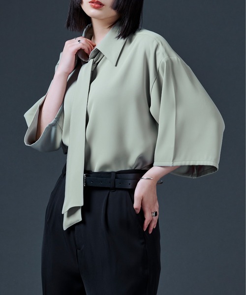 Ellno Loset(エルノロゼット)の「ポリトロボウタイシャツ/セットアップ対応(シャツ/ブラウス・メンズ・オフホワイト/ブラック/ライトグリーン・MEDIUM/LARGE)」の14枚目の写真