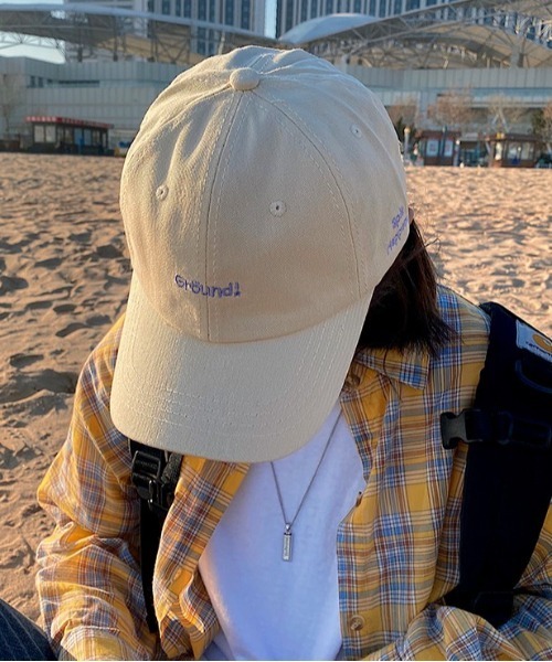 gossip!ロサンゼルス(ゴシップロサンゼルス)の「ロゴコットンキャップ(キャップ・レディース・ブラック/ベージュ・FREE)」の4枚目の写真
