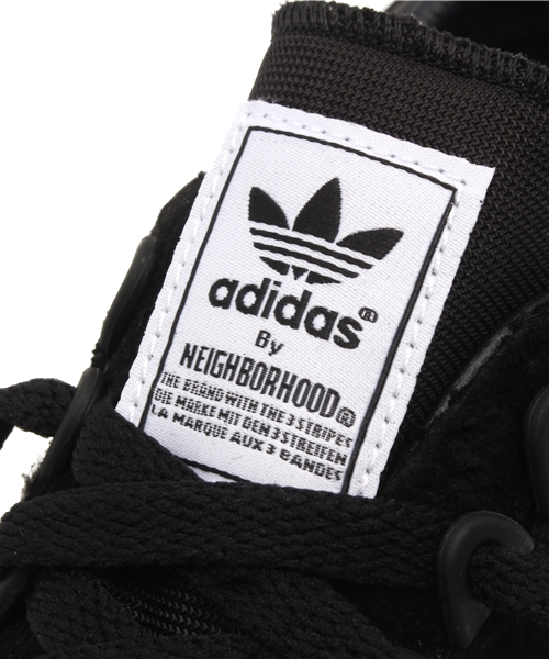 adidas Originals（アディダスオリジナルス）の「メンズ アディダス×ネイバーフッド ボストンスーパー adidas Originals NH BOSTON SUPER OG（スニーカー・メンズ・ブラック・27cm/27.5cm/26.5cm/28cm/28.5cm/26cm/29cm）」の3枚目の写真