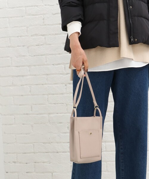 SHOO・LA・RUE（シューラルー）の「◆フロントポケットミニショルダーバッグ（ショルダーバッグ・レディース・ブラック/イエロー系その他/ライトベージュ・00）」の17枚目の写真