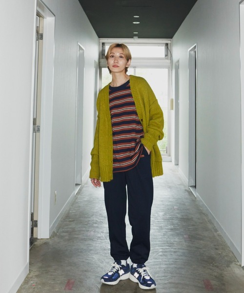 Auntie Rosa Holiday(アンティローザホリデー)の「マルチボーダーオーバーサイズロンT(Tシャツ/カットソー・レディース・ブラウン/ベージュ/グリーン・FREE)」の8枚目の写真