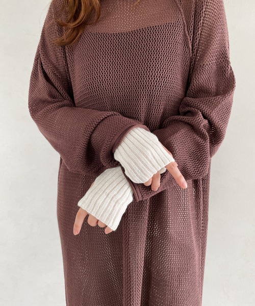 CLEA（クレア）の「リブニットアームカバー（アームカバー・レディース・ホワイト/ブラック・FREE）」の21枚目の写真