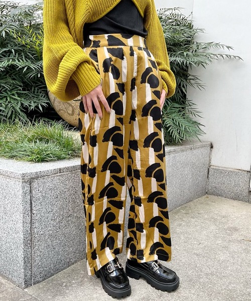 SPINNS（スピンズ）の「フェイクレザー厚底ビットローファー（ローファー・レディース・シルバー/ゴールド・S/M/L）」の21枚目の写真