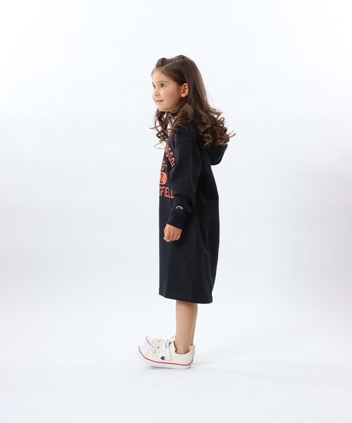 Champion（チャンピオン）の「【Champion/チャンピオン】キッズ フーデッドワンピース（ワンピース・キッズ・ブラック/パープル/グレー/ネイビー・140/110/130/120/100）」の7枚目の写真