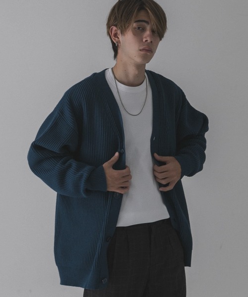 URBAN RESEARCH(アーバンリサーチ)の「URBAN RESEARCH iD オーバーサイズカーディガン(カーディガン/ボレロ・メンズ・ゴールド/グレー系その他/ブルー系その他/バーガンディー・LARGE/MEDIUM)」の3枚目の写真