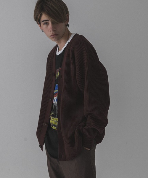 URBAN RESEARCH(アーバンリサーチ)の「URBAN RESEARCH iD オーバーサイズカーディガン(カーディガン/ボレロ・メンズ・ゴールド/グレー系その他/ブルー系その他/バーガンディー・LARGE/MEDIUM)」の1枚目の写真