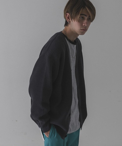 URBAN RESEARCH(アーバンリサーチ)の「URBAN RESEARCH iD オーバーサイズカーディガン(カーディガン/ボレロ・メンズ・ゴールド/グレー系その他/ブルー系その他/バーガンディー・LARGE/MEDIUM)」の15枚目の写真