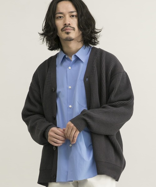 URBAN RESEARCH(アーバンリサーチ)の「URBAN RESEARCH iD オーバーサイズカーディガン(カーディガン/ボレロ・メンズ・ゴールド/グレー系その他/ブルー系その他/バーガンディー・LARGE/MEDIUM)」の21枚目の写真