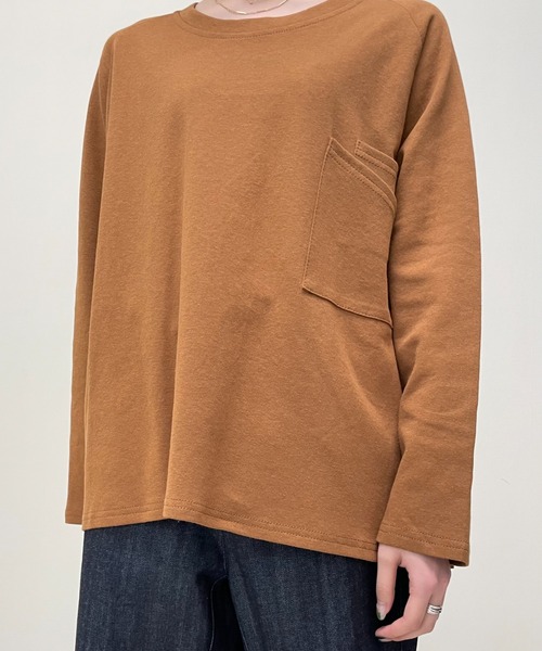 GLANCE(グランス)の「ポケット付きロングTシャツ(Tシャツ/カットソー・レディース・ブラック/カーキ/グレー/ホワイト/ブラウン・38)」の4枚目の写真