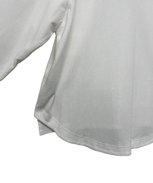 GLANCE(グランス)の「ポケット付きロングTシャツ(Tシャツ/カットソー・レディース・ブラック/カーキ/グレー/ホワイト/ブラウン・38)」の15枚目の写真