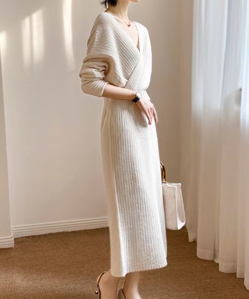 LUGG NAGG(ラグナグ)の「カシュクールリブ編みニットワンピース(ワンピース・レディース・コーラルピンク/ブラウン/ベージュ/ブラック/オリーブ/ブルー・M)」の8枚目の写真