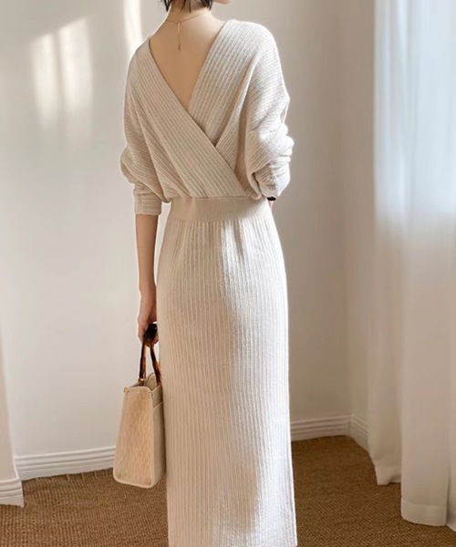 LUGG NAGG(ラグナグ)の「カシュクールリブ編みニットワンピース(ワンピース・レディース・コーラルピンク/ブラウン/ベージュ/ブラック/オリーブ/ブルー・M)」の13枚目の写真