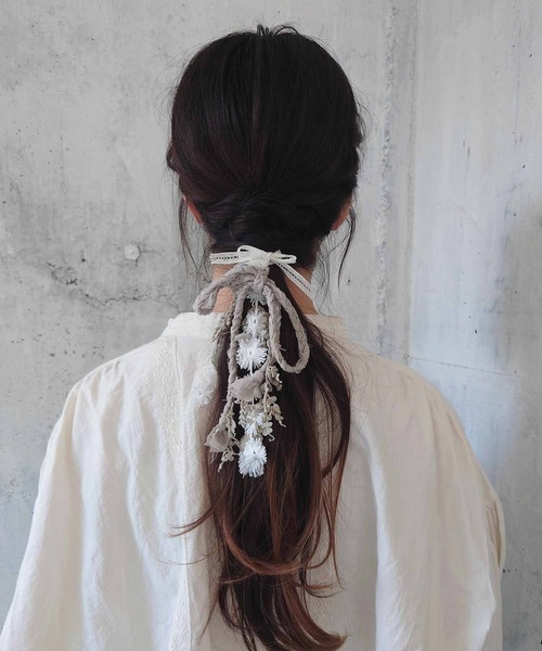 m.soeur（エムスール）の「ベロアリボンのトートバッグ＊バッグチャーム付き（トートバッグ・レディース・ホワイト・FREE）」の10枚目の写真