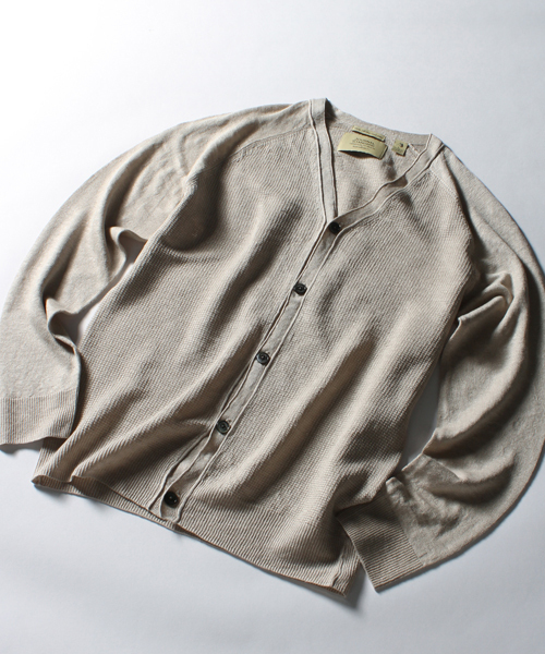 JOURNAL STANDARD（ジャーナルスタンダード）の「ウォッシャブルリネンカーディガン #（カーディガン/ボレロ・メンズ・ホワイト/ブラック/ベージュ/ネイビー・LARGE/MEDIUM）」の6枚目の写真
