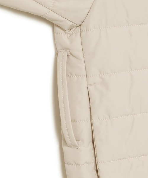 ReNorm（リノーム）の「GERRYキルティングジャケット（ダウンジャケット/コート・レディース・ベージュ/ブラック/オフホワイト・S）」の13枚目の写真