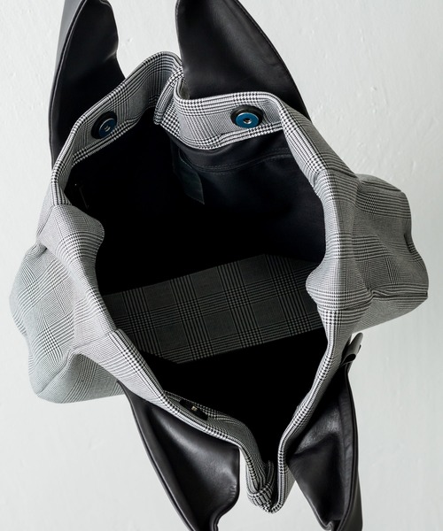 Kawa-Kawa（カワカワ）の「【kawa-kawa】NO1322 wet tradトートバッグ　Mサイズ（トートバッグ・レディース・チャコールグレー/グレー・FREE）」の19枚目の写真