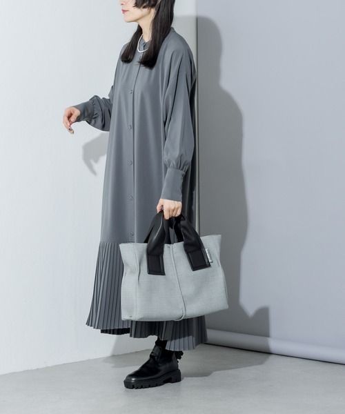 Kawa-Kawa（カワカワ）の「【kawa-kawa】NO1322 wet tradトートバッグ　Mサイズ（トートバッグ・レディース・チャコールグレー/グレー・FREE）」の17枚目の写真