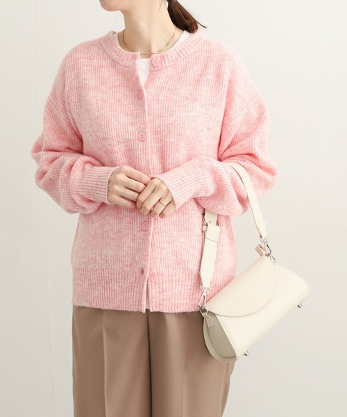 URBAN RESEARCH DOORS（アーバンリサーチドアーズ）の「畦編ファンシーカラーカーディガン（カーディガン/ボレロ・レディース・イエロー/ピンク/グレー・MEDIUM）」の6枚目の写真