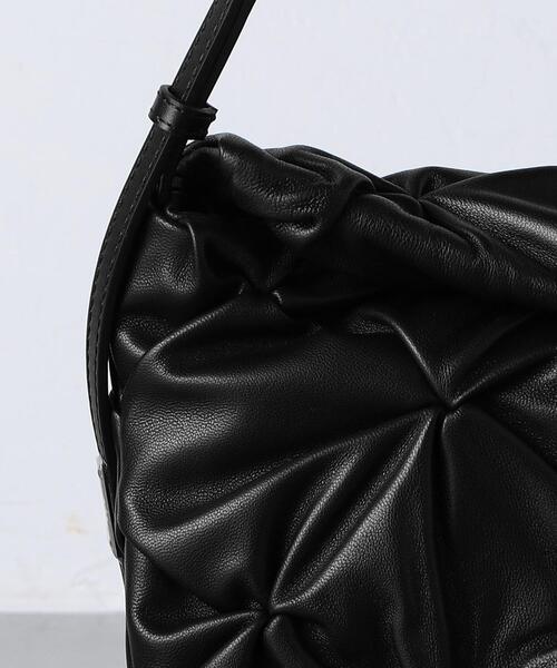 tov(トーヴ)の「<TOV>KNOB ショルダーバッグ(ショルダーバッグ・レディース・ブラック/オレンジ・FREE)」の15枚目の写真