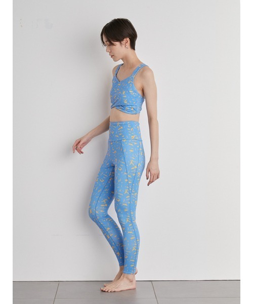 emmi（エミ）の「【emmi yoga】ボタニカルアートプリントレギンス