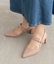 ゴールドパーツバックストラップパンプス