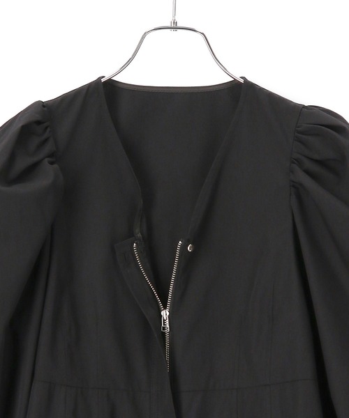 ADAM ET ROPE'(アダムエロペ)の「【サステナブル】ウエストシェイプパフブラウス(シャツ/ブラウス・レディース・ホワイト/ブラック/ブルー系その他2・FREE)」の20枚目の写真