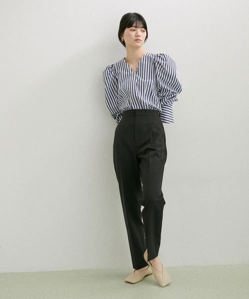ADAM ET ROPE'(アダムエロペ)の「【サステナブル】ウエストシェイプパフブラウス(シャツ/ブラウス・レディース・ホワイト/ブラック/ブルー系その他2・FREE)」の6枚目の写真