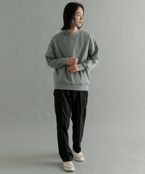 URBAN RESEARCH（アーバンリサーチ）の「ナイロン裏毛クルーネックスウェット（スウェット・メンズ・グリーン系その他/オフホワイト/ブラック/チャコールグレー・LARGE/MEDIUM/SMALL）」の22枚目の写真