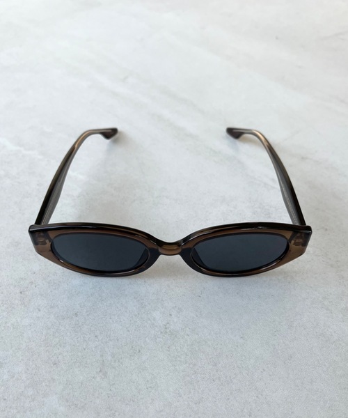 SHAGGIE（シャギー）の「ヴィンテージラウンドサングラス（サングラス・レディース・ブラック/ブラウン・FREE）」の2枚目の写真