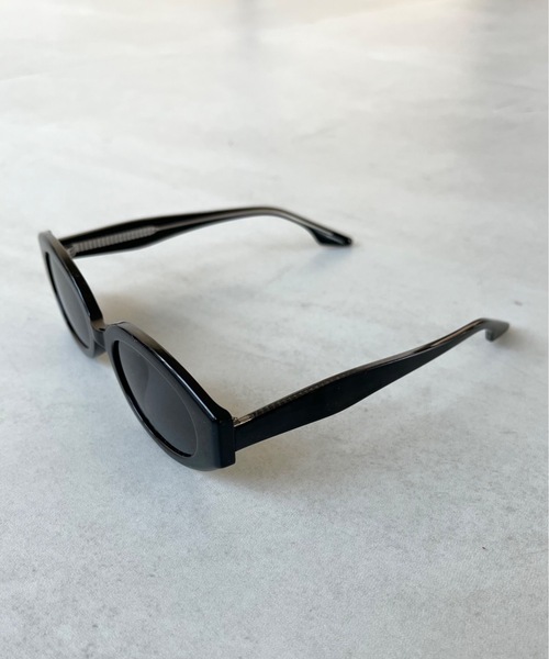 SHAGGIE（シャギー）の「ヴィンテージラウンドサングラス（サングラス・レディース・ブラック/ブラウン・FREE）」の3枚目の写真