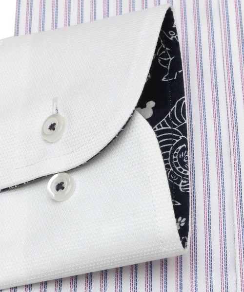 Disney（ディズニー）の「【Disney ディズニー】形態安定ノーアイロン クレリックボタンダウン 長袖ビジネスワイシャツ（ビジネスシャツ・メンズ・ライトパープル・首回り37cm-裄丈80cm/首回り39cm-裄丈80cm/首回り39cm-裄丈84cm/首回り41cm-裄丈82cm/首回り41cm-裄丈86cm/首回り42cm-裄丈82cm/首回り42cm-裄丈86cm/首回り43cm-裄丈82cm/首回り43cm-裄丈86cm/首回り37cm-裄丈84cm）」の3枚目の写真