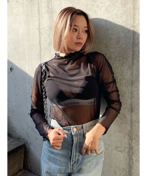 EVRIS(エヴリス)の「シアーハイネックトップス(Tシャツ/カットソー・レディース・ブラック/グリーン・FREE)」の14枚目の写真