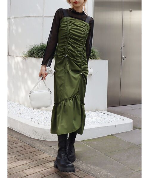 EVRIS(エヴリス)の「シアーハイネックトップス(Tシャツ/カットソー・レディース・ブラック/グリーン・FREE)」の11枚目の写真