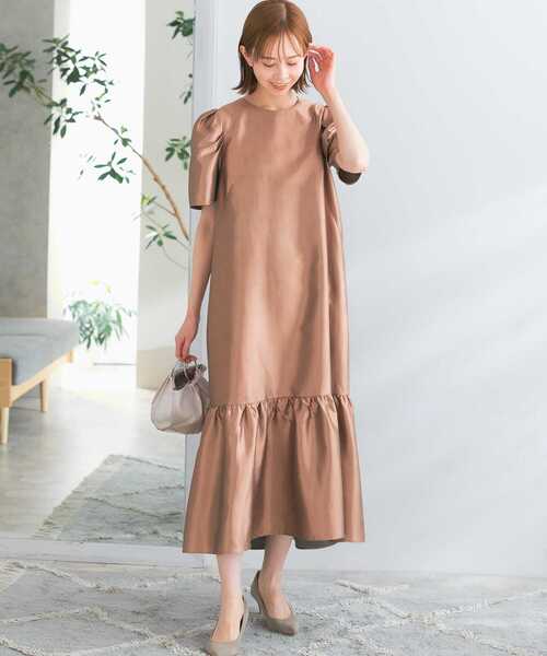 URBAN RESEARCH ROSSO（アーバンリサーチロッソ）の「ペプラムヘムシャンタンドレス（ドレス・レディース・ブラック/ベージュ系その他・FREE）」の15枚目の写真