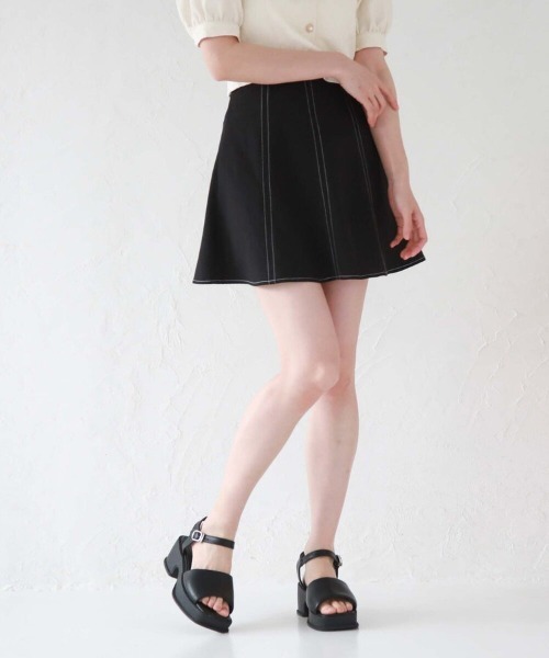 archives（アルシーヴ）の「配色ステッチフレアミニスカート（スカート・レディース・グレー/ブラック/ベージュ・MEDIUM）」の15枚目の写真