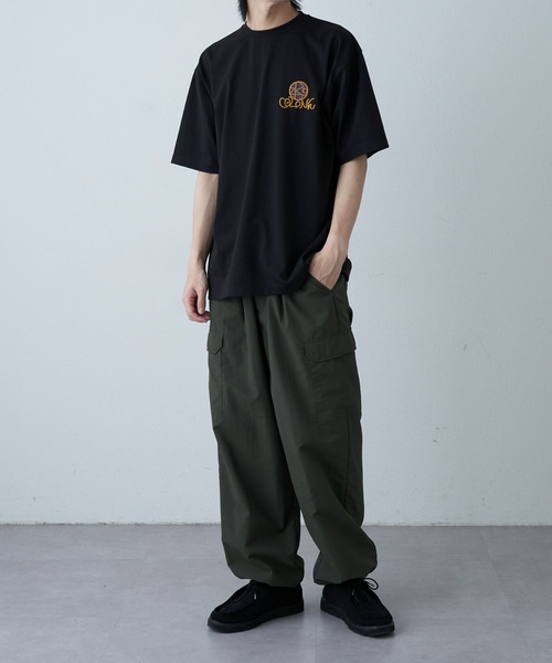 COLONY 2139(コロニートゥーワンスリーナイン)の「ロゴ刺繍MIXプリント半袖T(Tシャツ/カットソー・メンズ・ネイビー/ホワイト/ブラック・MEDIUM/LARGE)」の9枚目の写真