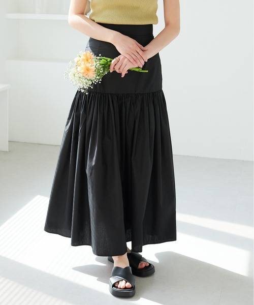 ECRIRE(エクリール)の「切り替えギャザースカート(スカート・レディース・ブラック/ベージュ/カーキ・MEDIUM)」の1枚目の写真