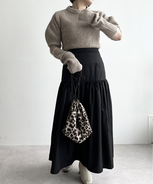 ECRIRE(エクリール)の「切り替えギャザースカート(スカート・レディース・ブラック/ベージュ/カーキ・MEDIUM)」の7枚目の写真