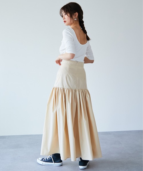 ECRIRE(エクリール)の「切り替えギャザースカート(スカート・レディース・ブラック/ベージュ/カーキ・MEDIUM)」の13枚目の写真